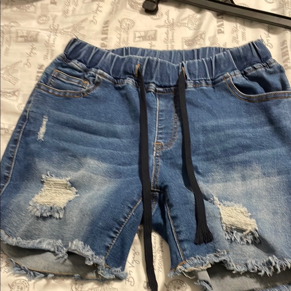 Women shorts
